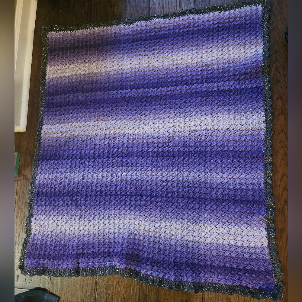 Hand Crocheted Baby Blanket Afghan Pastel Lilac Purple 36" x 40" Hand Made Used